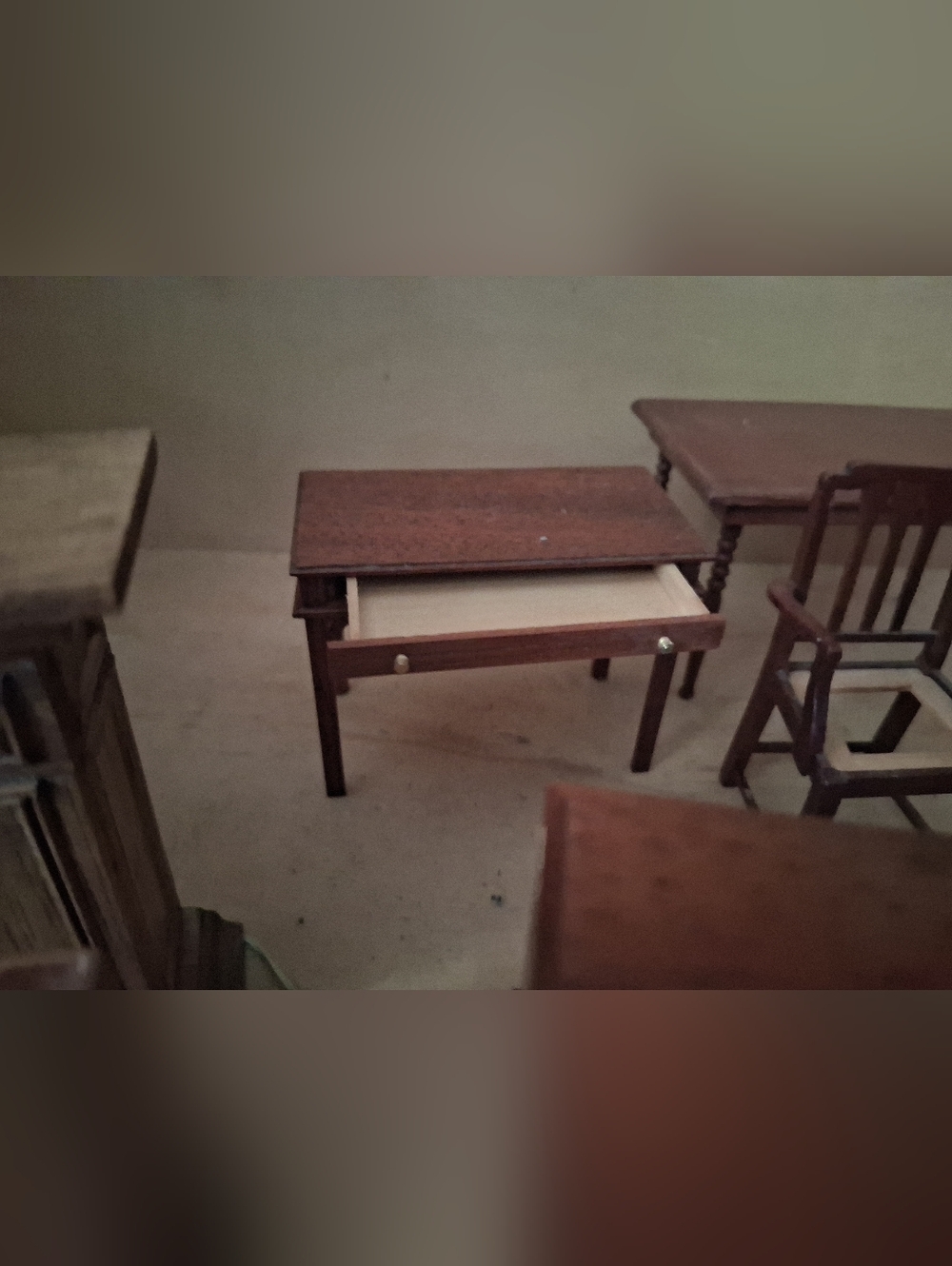 Vintage 1980s Miniature Wooden Dollhouse Living Room Furniture Set - Picture 9 of 9